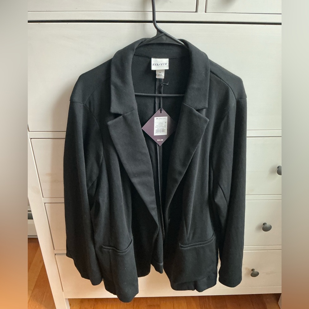 Women’s Ava & Viv Black Single Button Faux Pockets Blazer. Size 2X